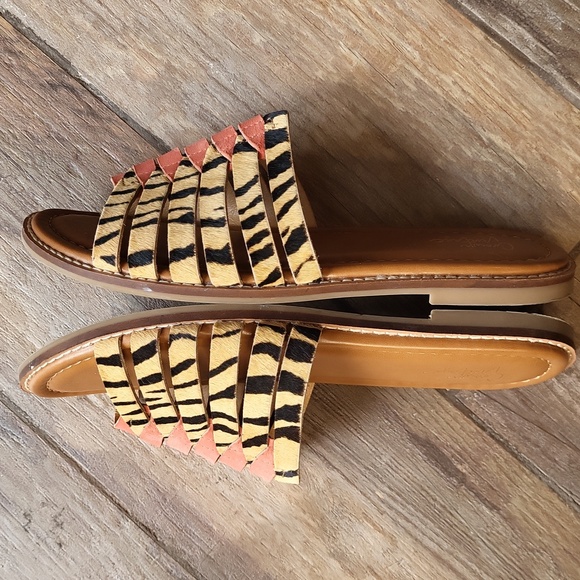 Crown Vintage Animal Print Cow Hair and Coral Leather Sandal Slides, 7.5 - Picture 3 of 11